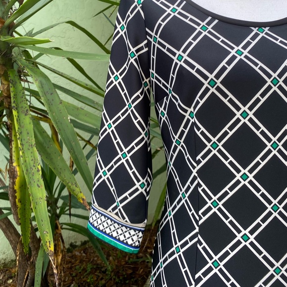 White House Black Market Black White Green Dress - Picture 6 of 12